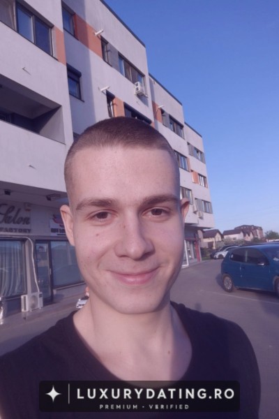 Andrei, 34 ani, Sugar Daddy, din Brașov