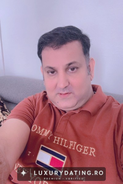 Bambache, 40 ani, Sugar Daddy, din Brașov