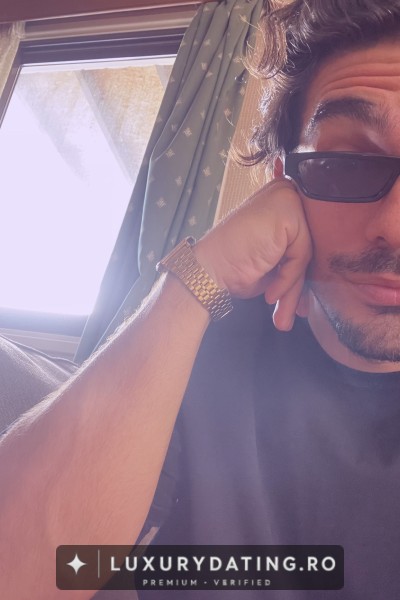 Costin, 21 ani, Sugar Daddy, din Bucuresti