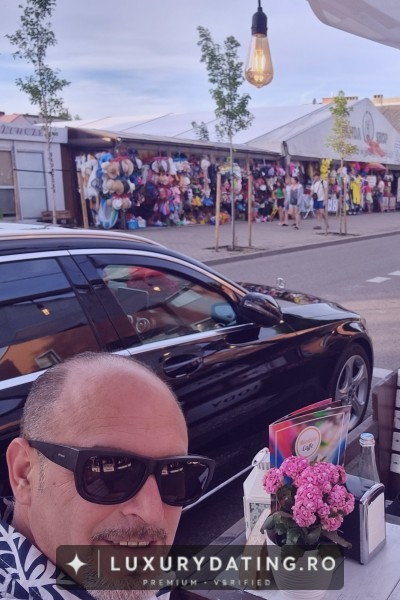 Ion, 23 ani, Sugar Daddy, din Brașov