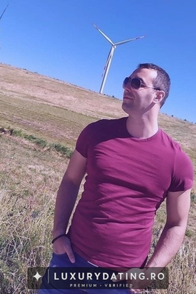 Marius, 35 ani, Sugar Daddy, din Bucuresti