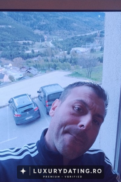 Mihai, 41 ani, Sugar Daddy, din Bucuresti