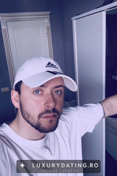 Pierre, 36 ani, Sugar Daddy, din Bucuresti