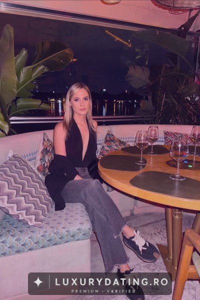 Antoanela, 19 ani, Sugar Baby, din Bucuresti