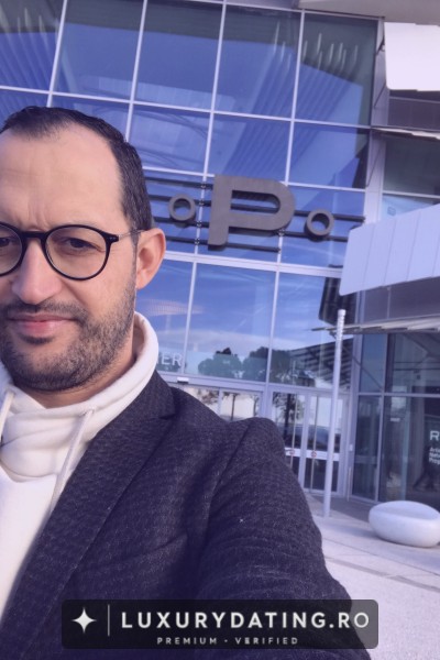 Victor, 33 ani, Sugar Daddy, din Bucuresti