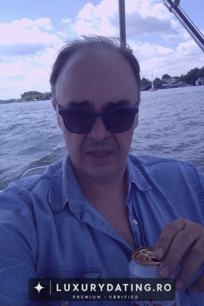Vlad, 23 ani, Sugar Daddy, din Cluj-Napoca