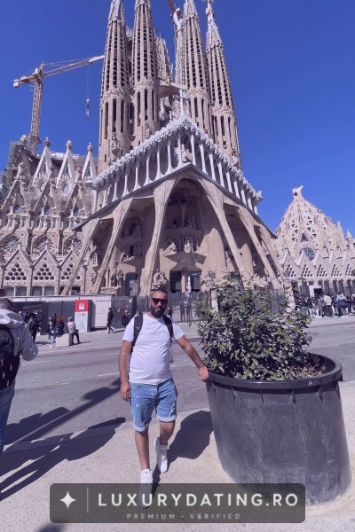 Iulian, 34 ani, Sugar Daddy, din Bucuresti